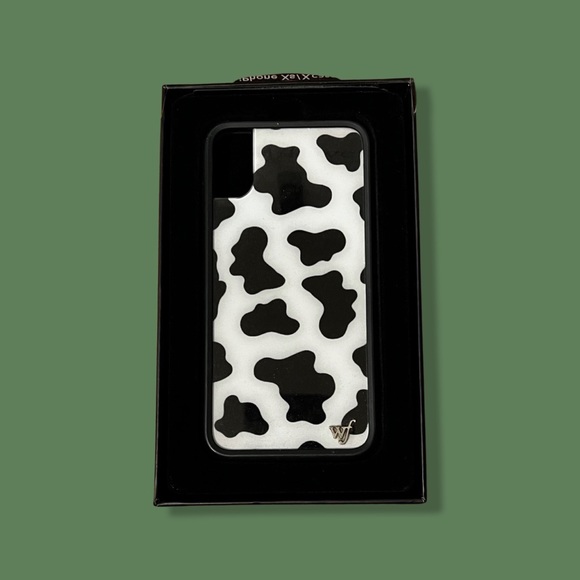 Wildflower Cow Case for IPhone X - Picture 2 of 3